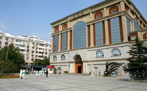 天津市尝试中黉舍区在哪_在甚么区？