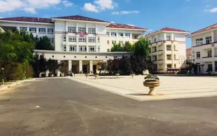 天津市第四十五中学简介概略（建校汗青、地点、师资、校训、情况）