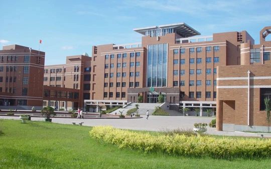 北都门范大学天津从属中学在天津的排名第几,属于甚么层次?