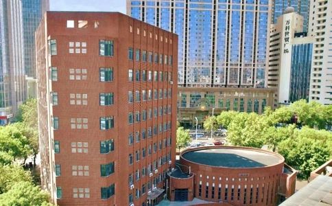 天津市建华中黉舍区在哪_在甚么区？