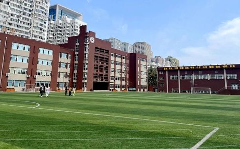 天津市第五十七中学是公立仍是私立,是重点中学吗？