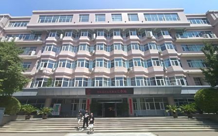 河北师范大学从属中黉舍区在哪_在甚么区？