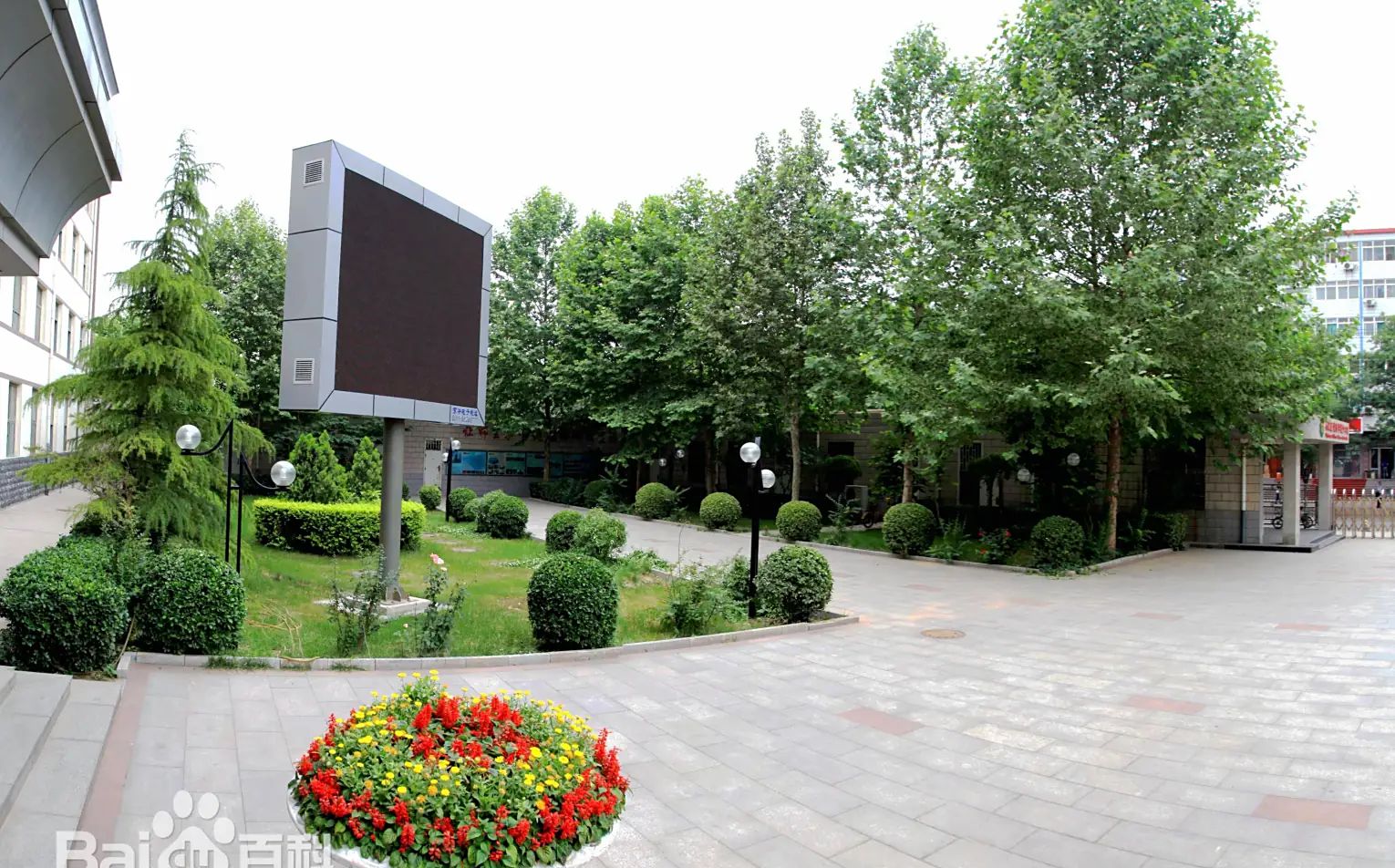 石家庄市第二十七中学简介概略(建校汗青、地点、师资、校训、情况)