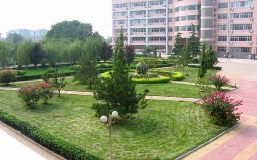 藁城区第一中学简介概略（建校汗青、地点、师资、校训、情况）