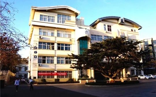 山东省青岛第十七中黉舍区在哪_在甚么区?