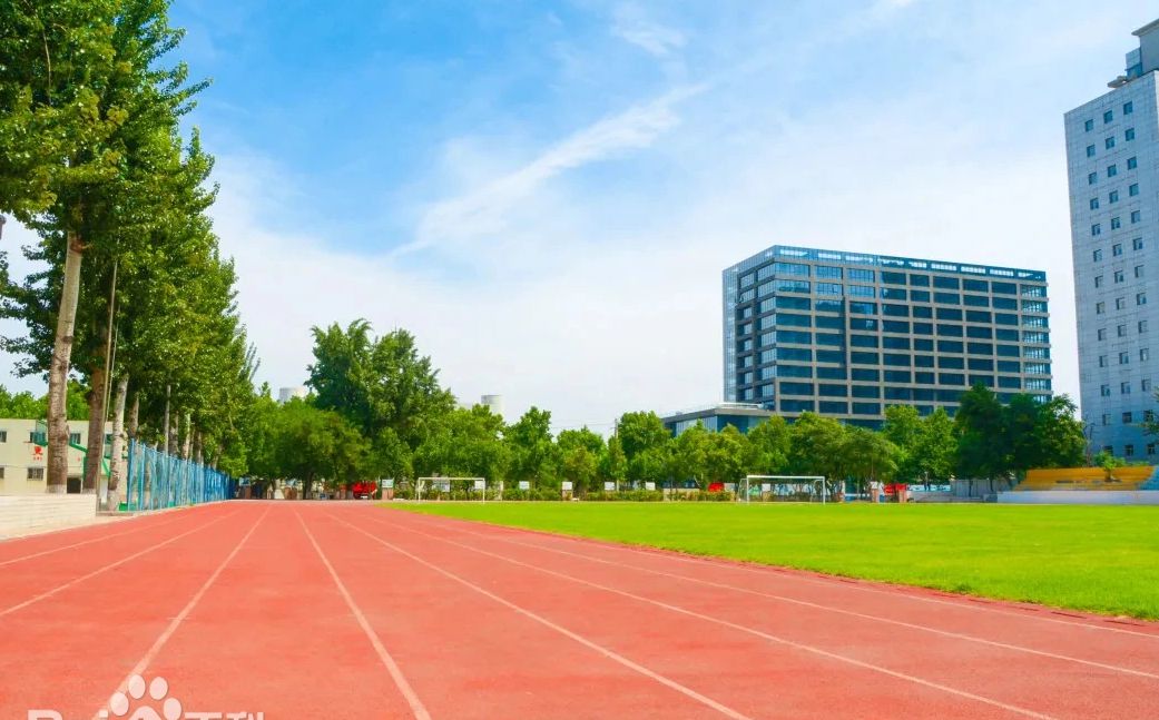 山东省济南第七中黉舍区在哪_在甚么区？