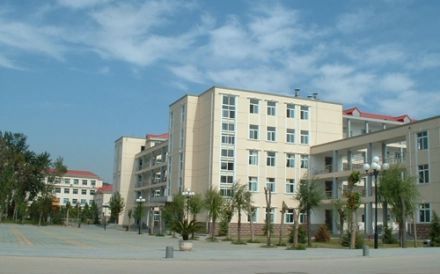 济南市历城第一中学简介概略(建校汗青、地点、师资、校训、情况)