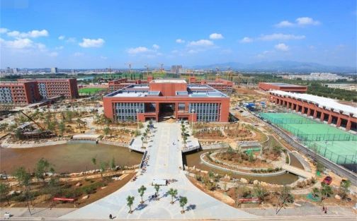 济南市章丘区第四中黉舍区在哪_在甚么区?