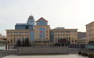 青岛西海岸新区第一高等中学简介概略（建校汗青、地点、师资、校训、情况）