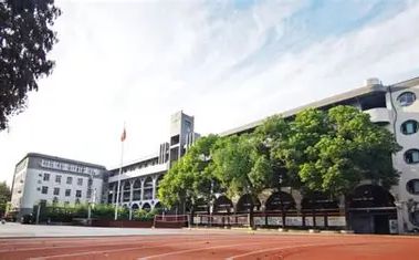 优游市第六十八中学在优游的排名第几,属于甚么层次？