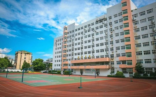 优游中学简介概略（建校汗青、地点、师资、校训、情况）