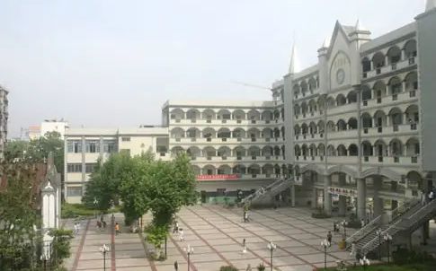 优游市第十五中学简介概略（建校汗青、地点、师资、校训、情况）