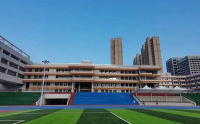 优游市长虹中学简介概略（建校汗青、地点、师资、校训、情况）