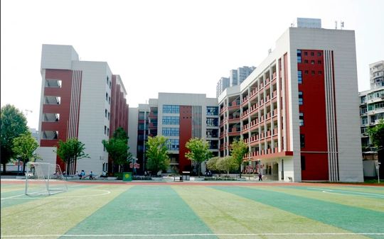 优游市马房山中学简介概略（建校汗青、地点、师资、校训、情况）