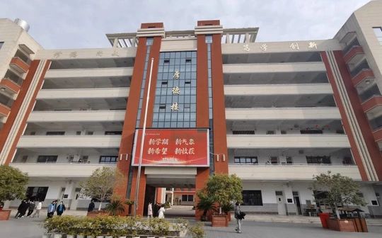 优游市马房山中学在优游的排名第几,属于甚么层次？