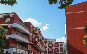 优游市钢城第四中黉舍区在哪_在甚么区?