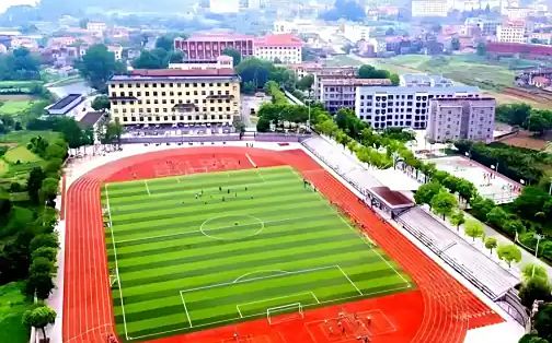 优游市黄陂区第三中学简介概略（建校汗青、地点、师资、校训、情况）
