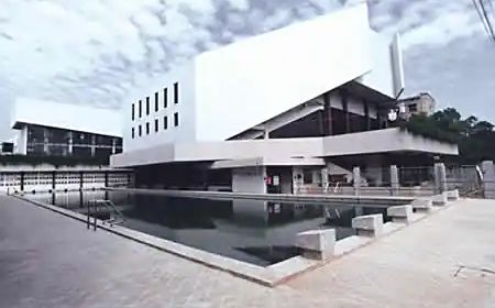 长沙市雅礼中黉舍区在哪_在甚么区？