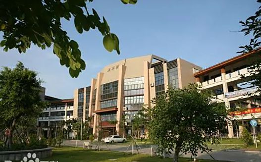 福建省厦门第二中学在厦门的排名第几,属于甚么层次？