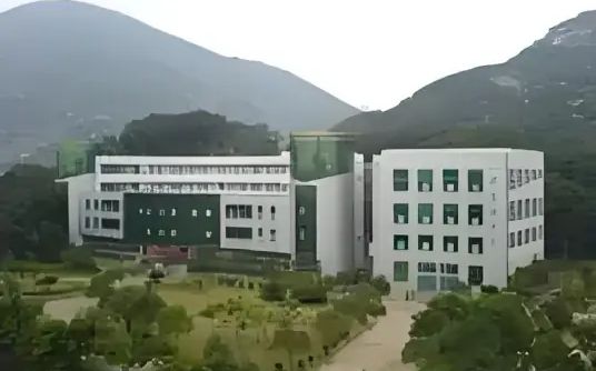 福建省长乐第七中学简介概略(建校汗青、地点、师资、校训、情况)