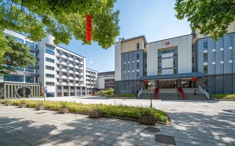 福建省福州第八中学简介概略（建校汗青、地点、师资、校训、情况）