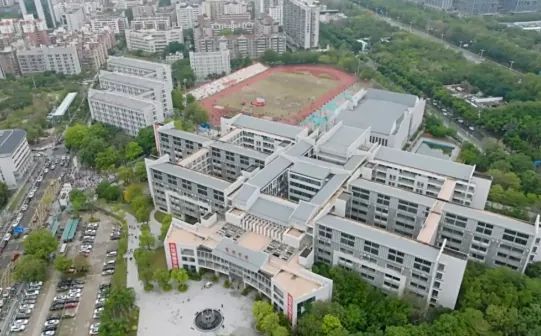 深圳市宝安中学简介概略(建校汗青、地点、师资、校训、情况)