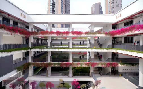 深圳大学从属中学简介概略（建校汗青、地点、师资、校训、情况）