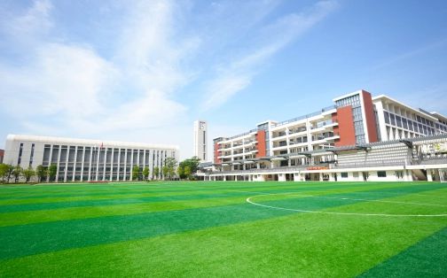 南边科技大学从属中学简介概略（建校汗青、地点、师资、校训、情况）