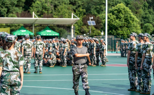高中军训要免费吗,高一军训要不要交钱
